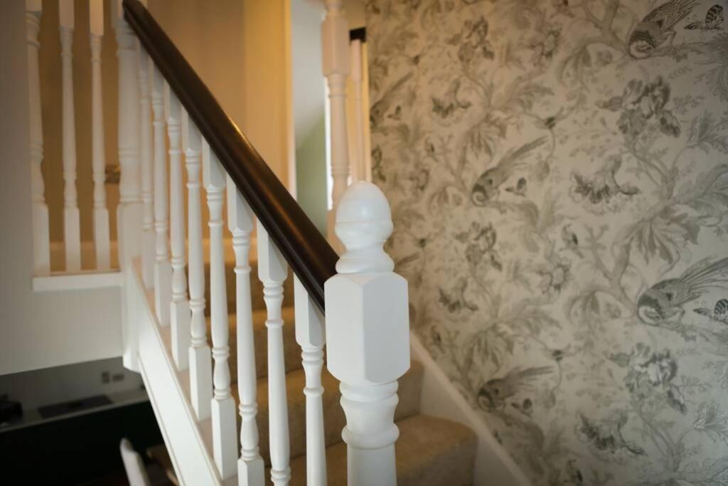 5* Self Catering Villa Nenagh ภายนอก รูปภาพ