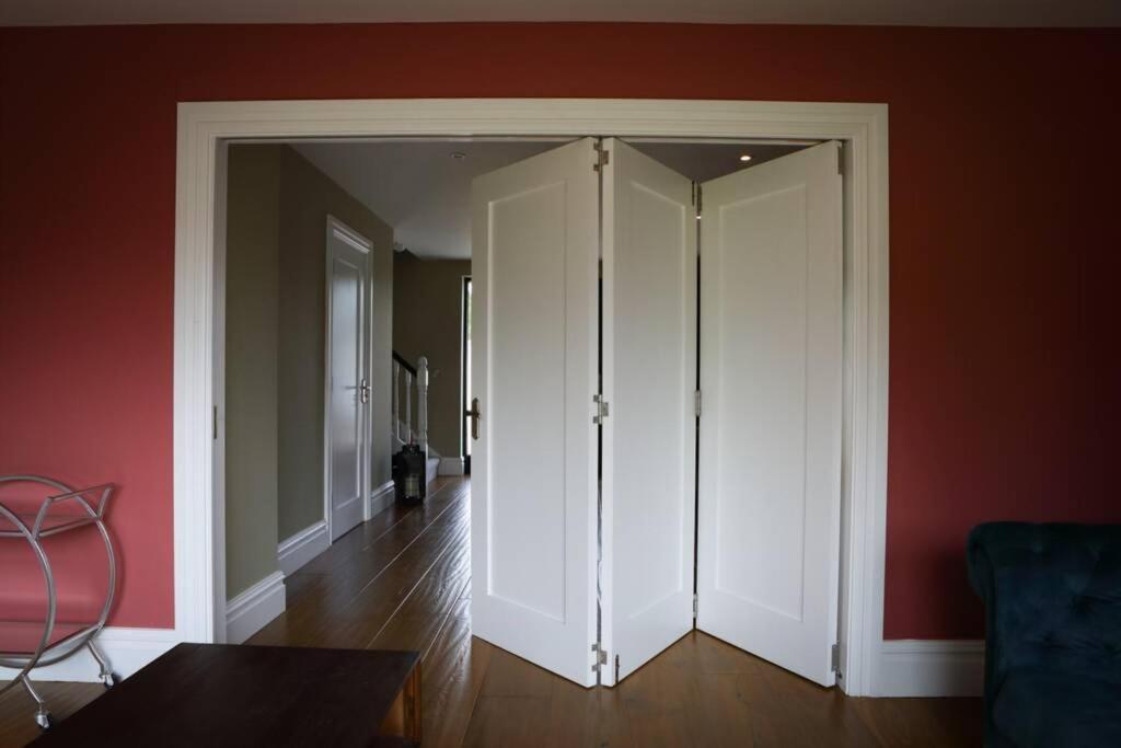 5* Self Catering Villa Nenagh ภายนอก รูปภาพ